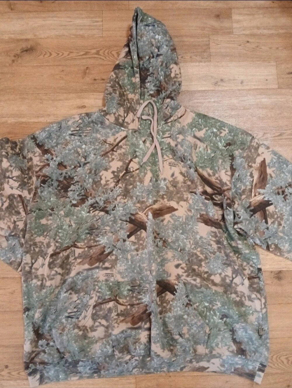 4xl Camo Hoodie Worned Maybe 4 Times